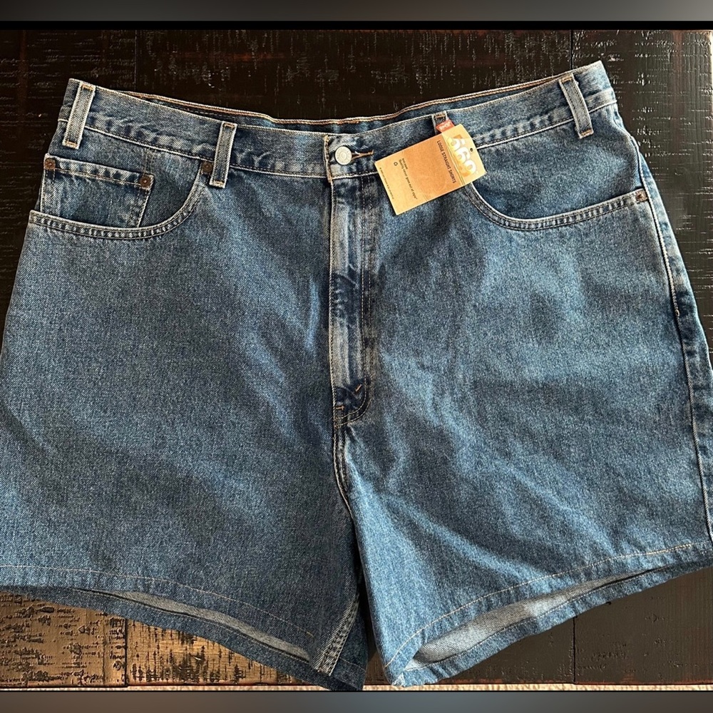 NWT VNT Levi’s 569 4” INSEAM loose straight denim jean shorts MEN 40 big & tall